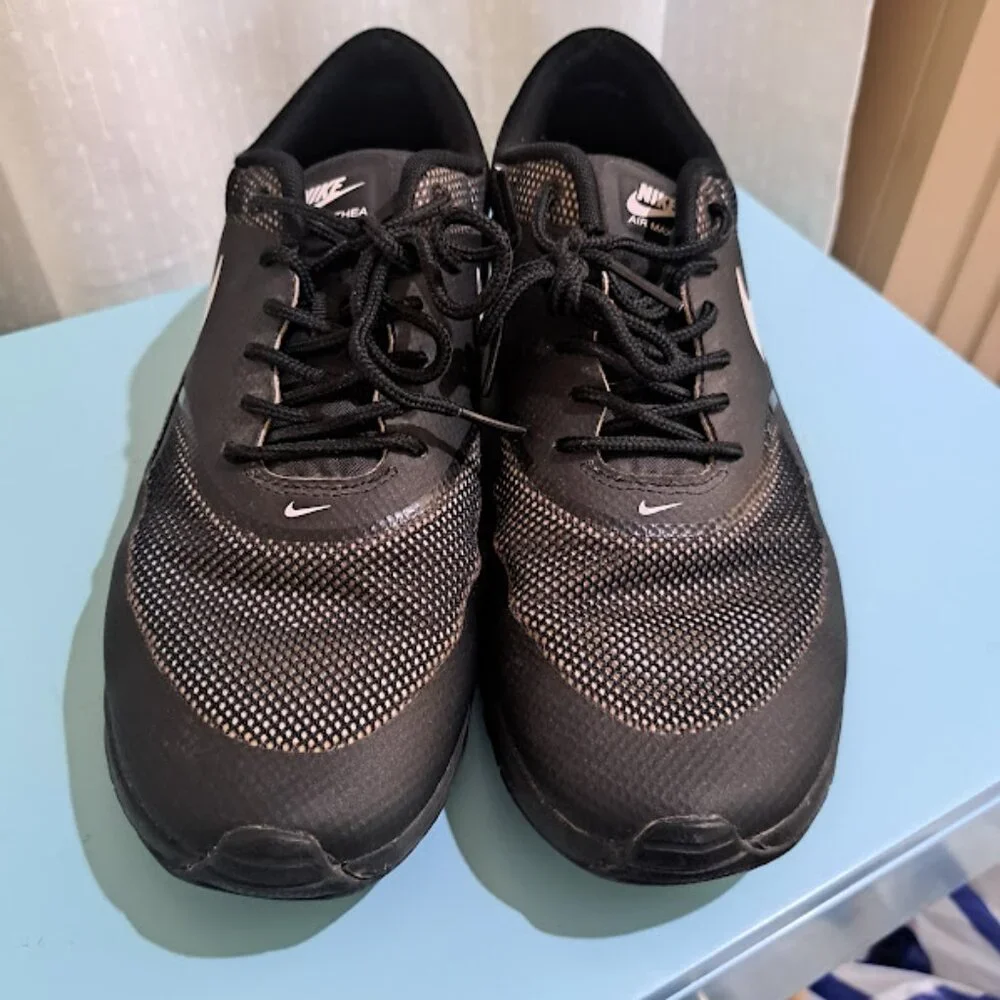 Womens‎ Nike Air Max Thea black running shoes size 8.5